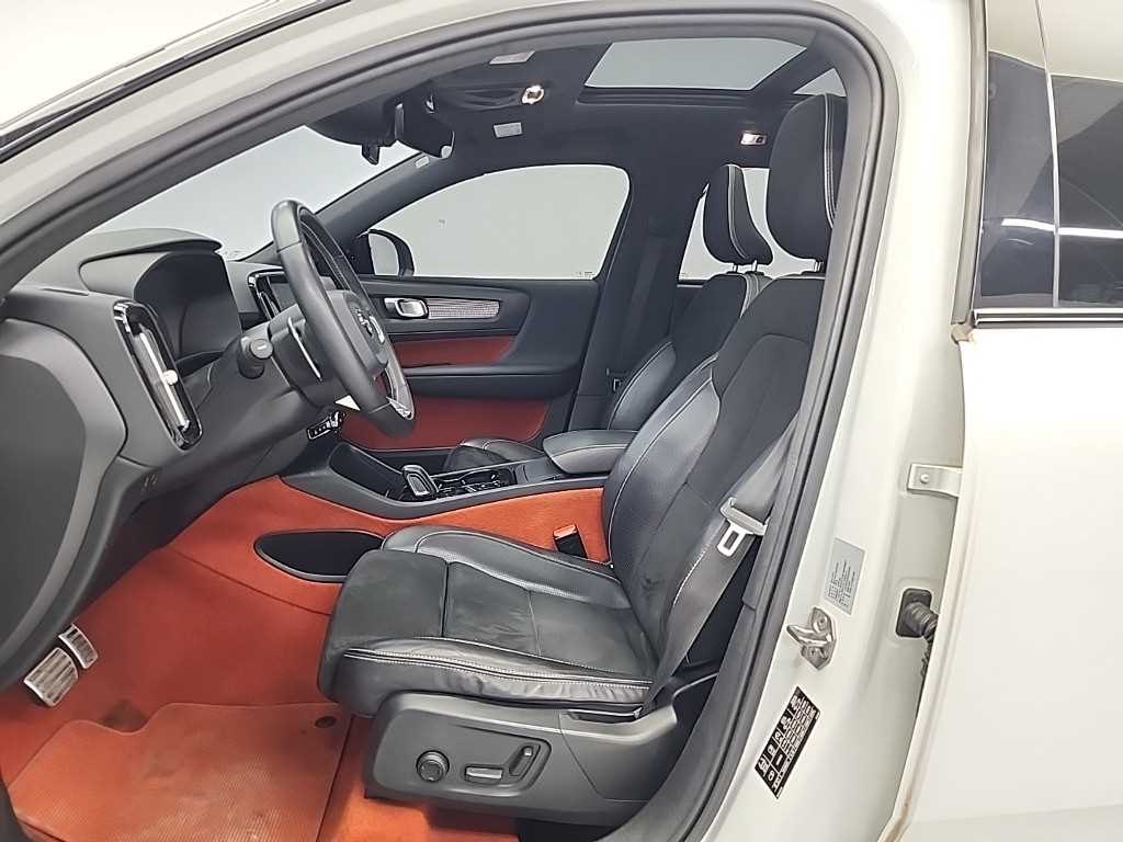 Volvo XC40 - Vista 11