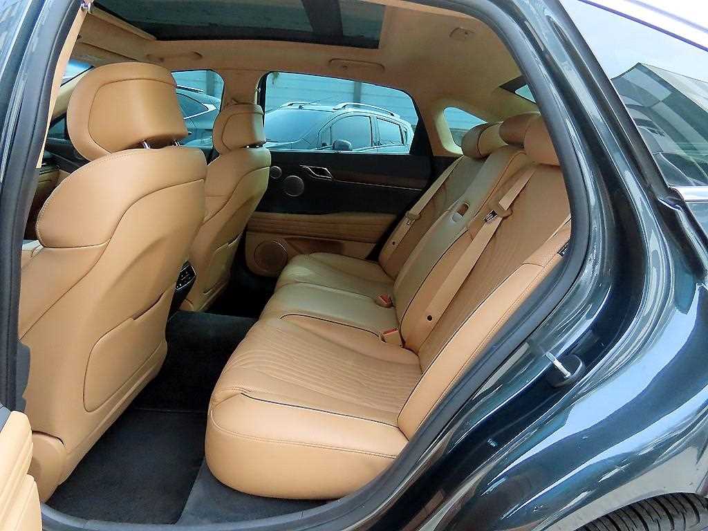 Genesis G80 - Vista 6