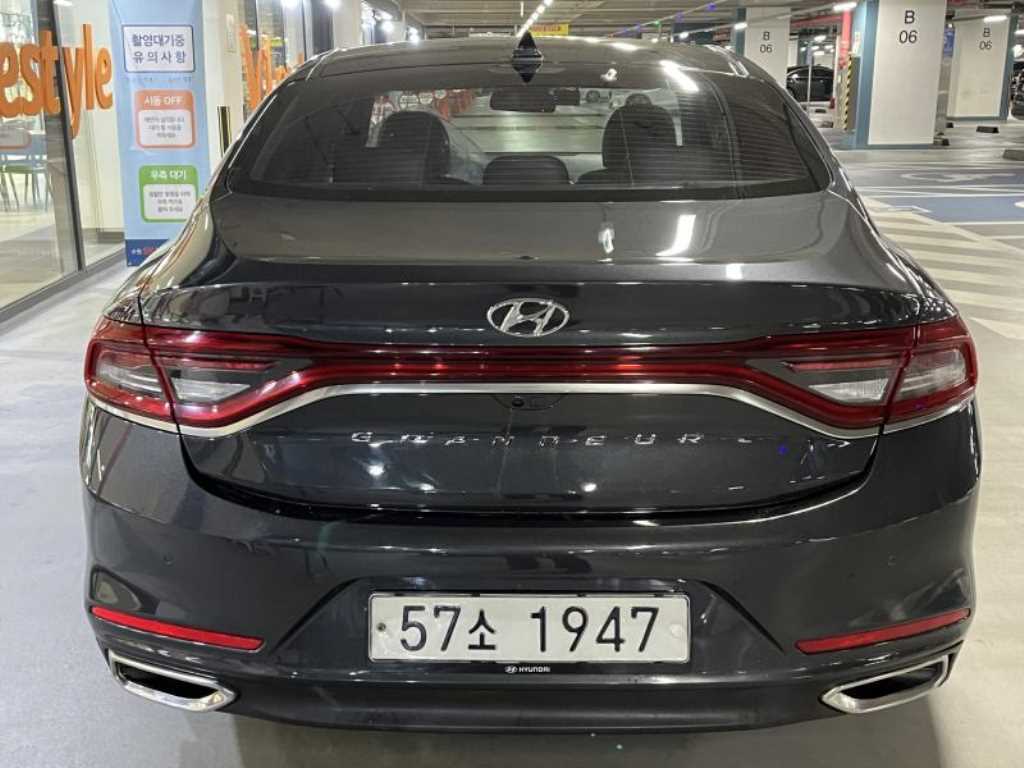 HYUNDAI Grandeur - Vista 5