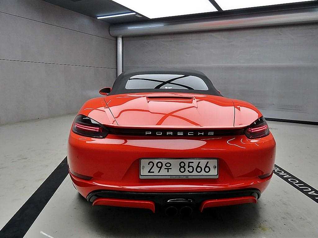 Porsche 718 - Vista 3