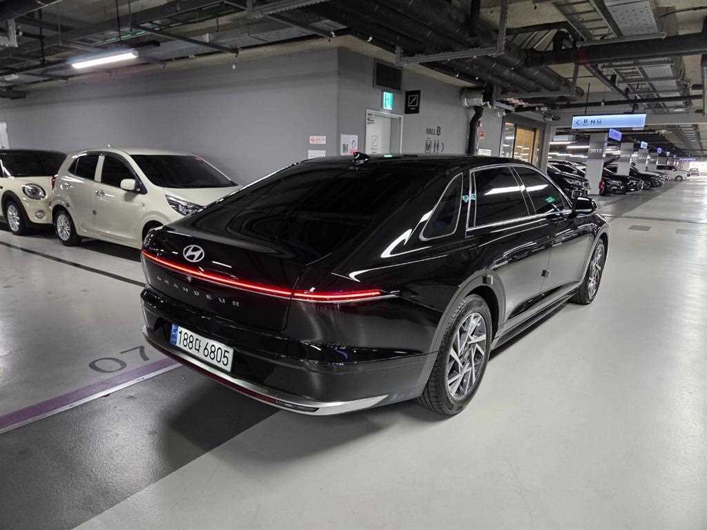 HYUNDAI Grandeur - Vista 4