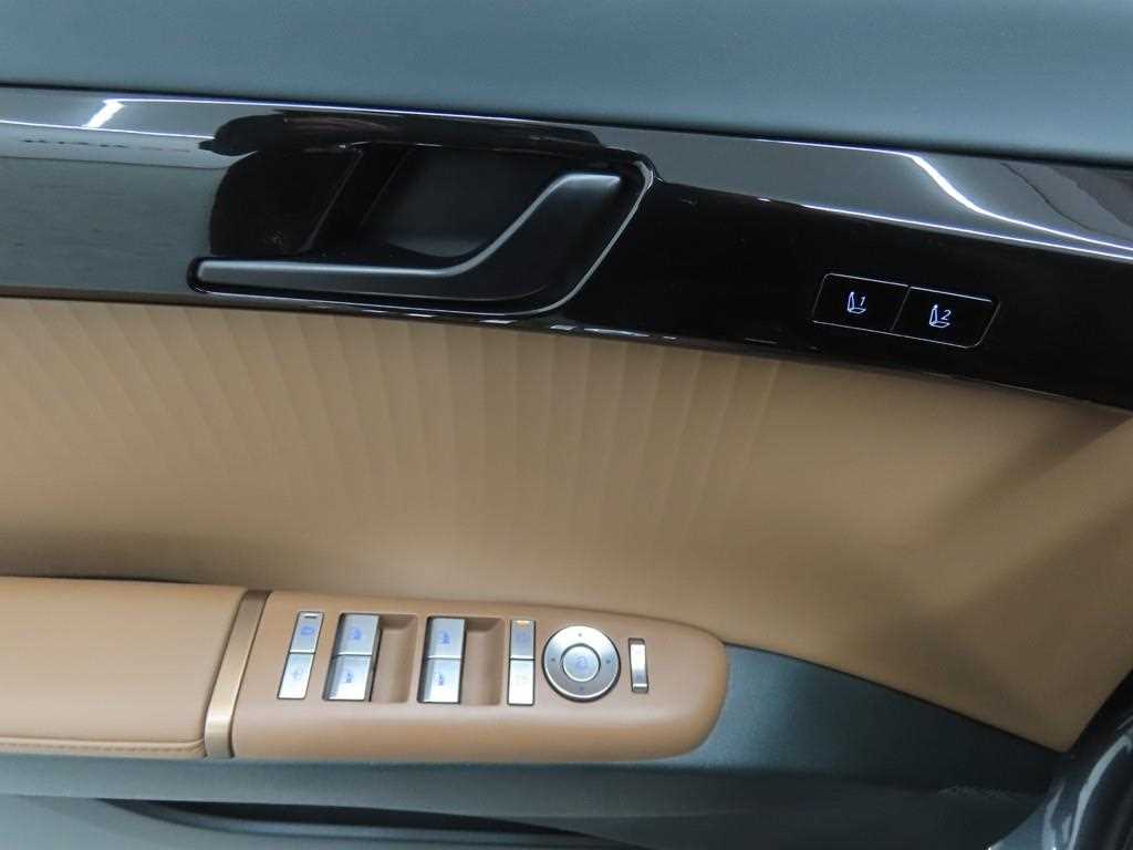 HYUNDAI Grandeur - Vista 9