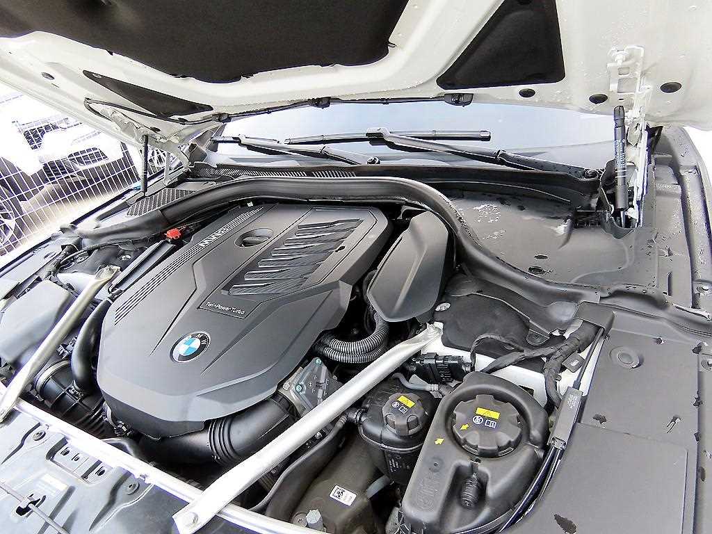 BMW 8 Series 2021 Blanco - Importación desde Corea - HF Imports Iquique - Foto 19