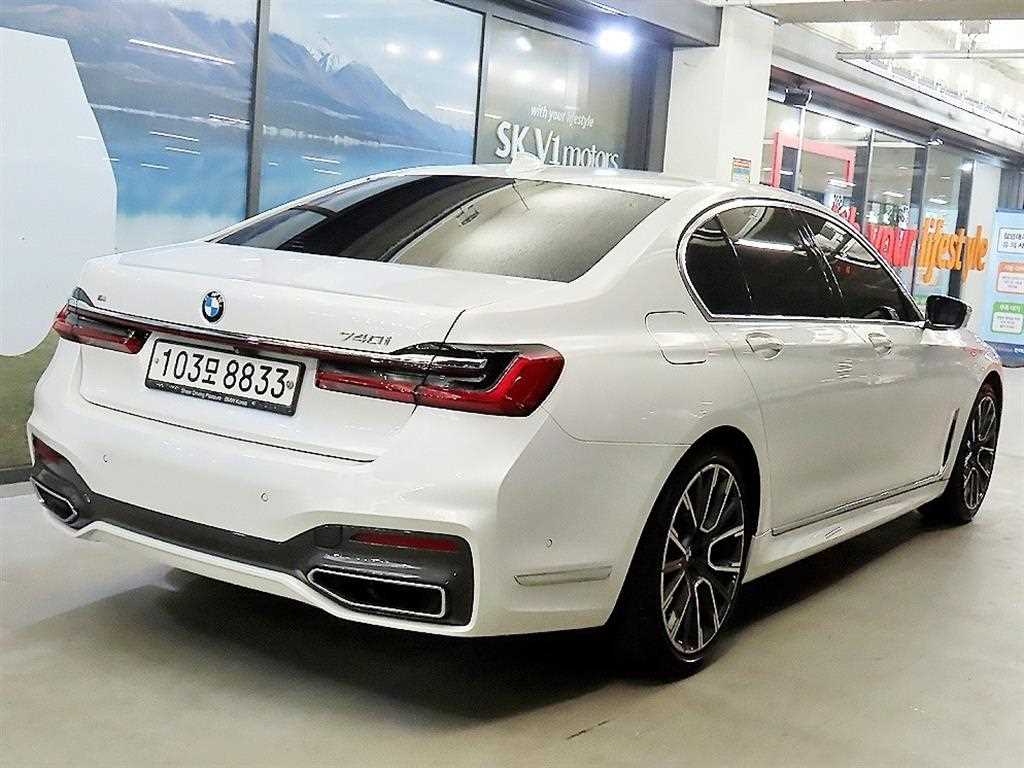 BMW 7 Series - Vista 4