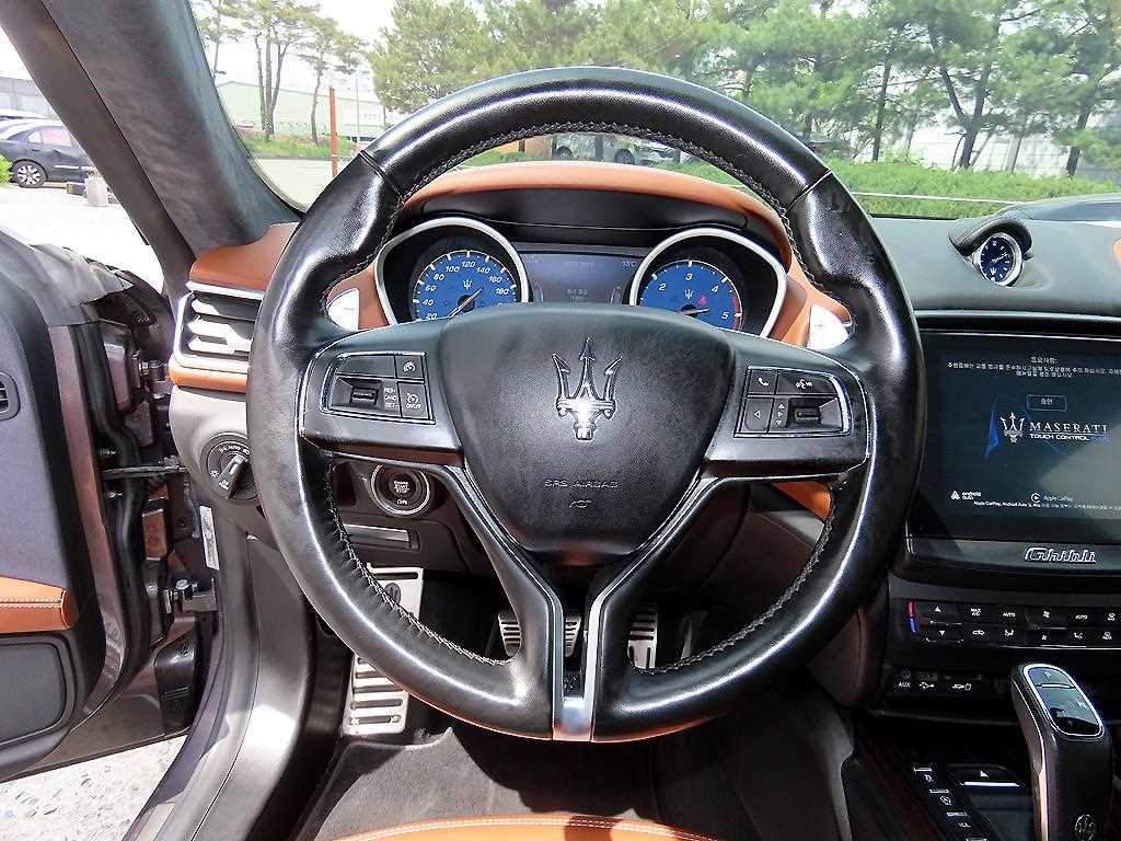 Maserati Ghibli - Vista 8