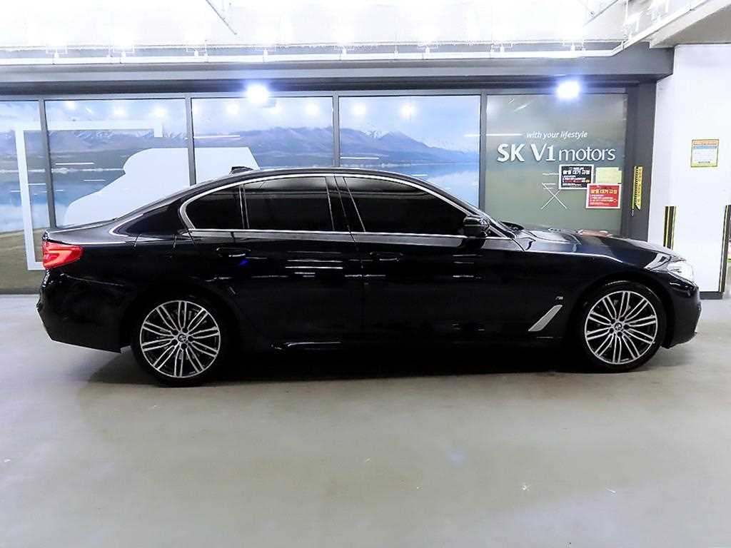 BMW 5 Series - Vista 3