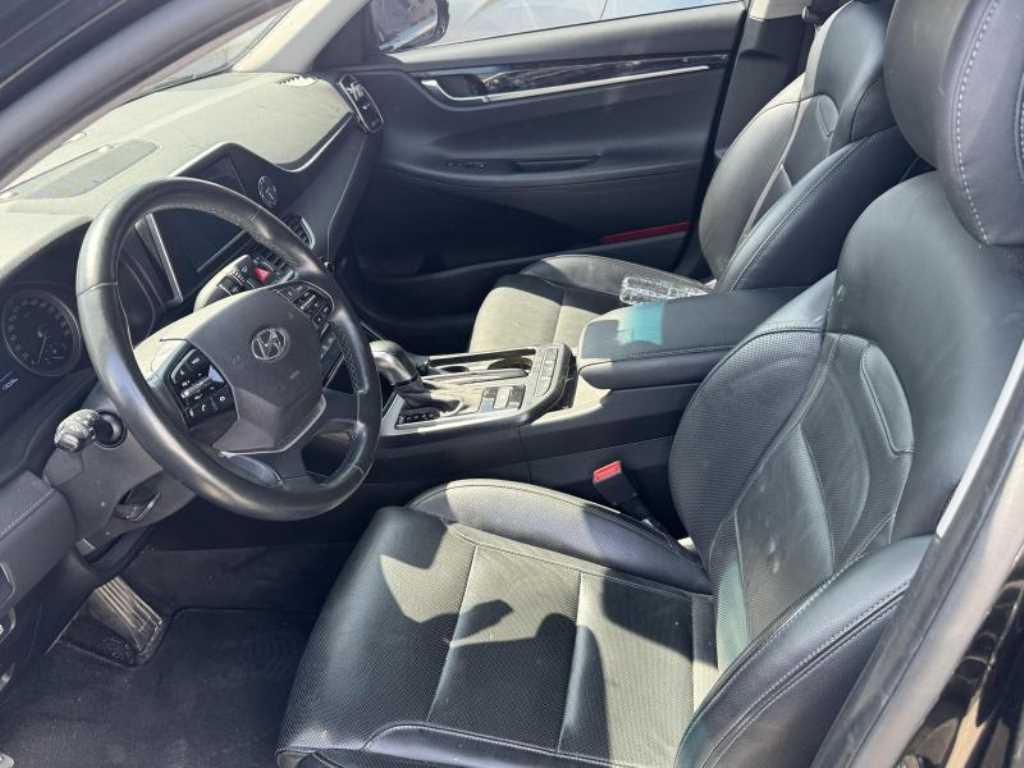 HYUNDAI Grandeur - Vista 11