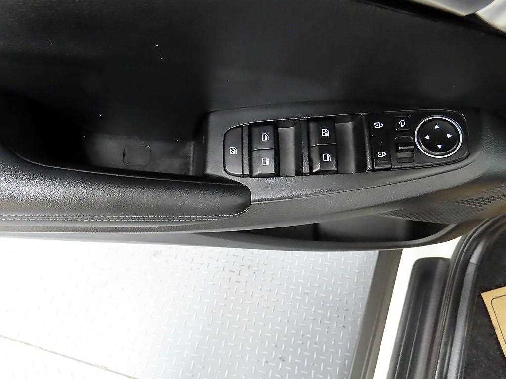 KIA Seltos - Vista 11