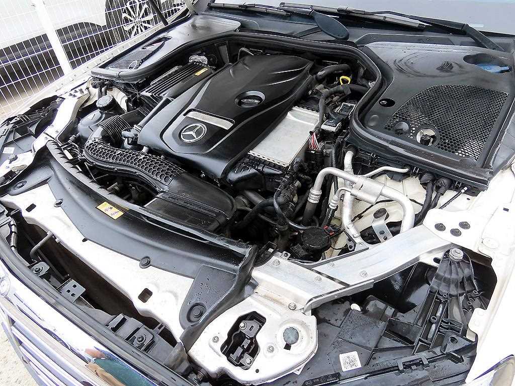 Mercedes Benz E class 2017 Blanco - Importación desde Corea - HF Imports Iquique - Foto 19