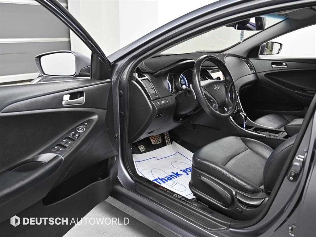 HYUNDAI Sonata - Vista 11