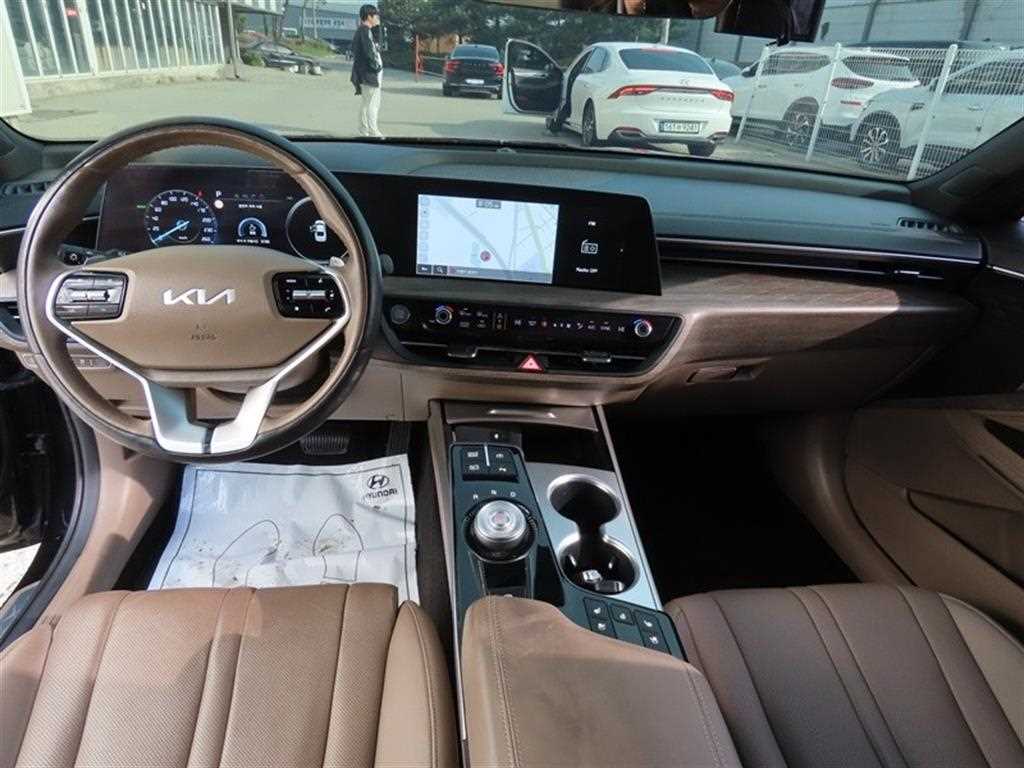 KIA K8 - Vista 9