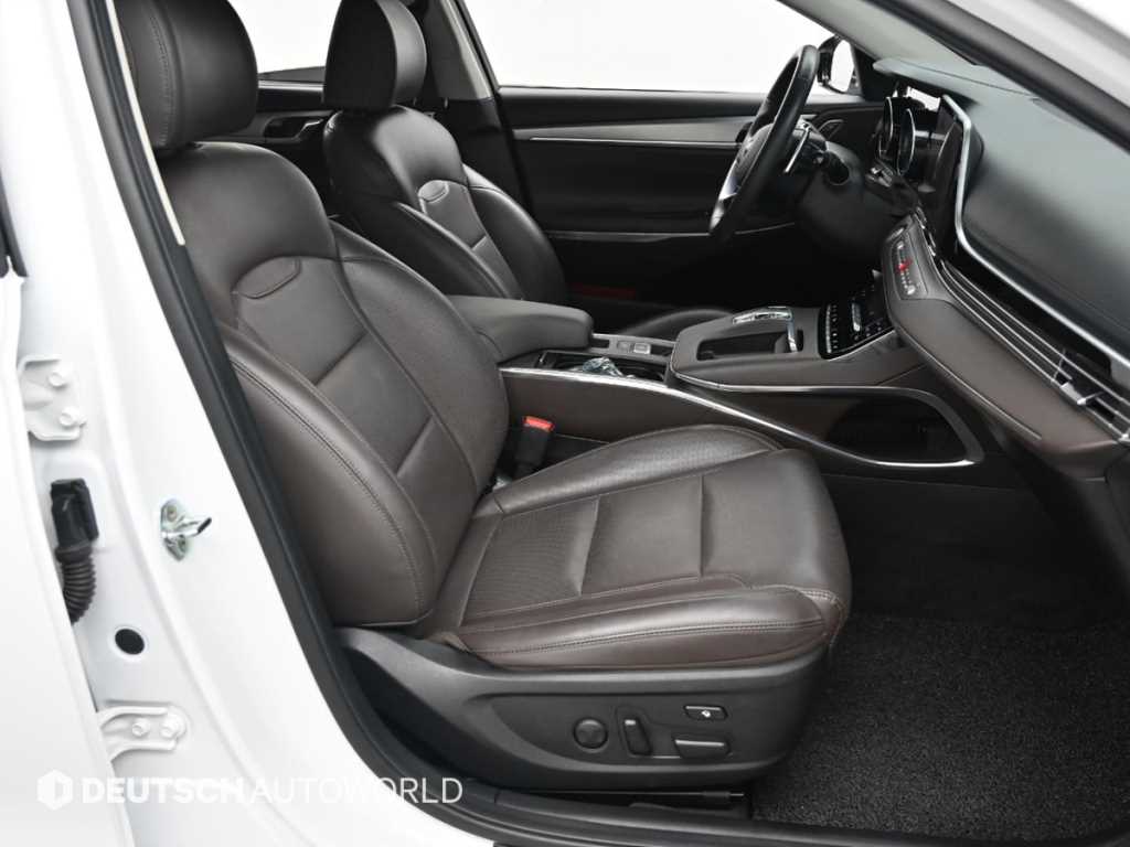 HYUNDAI Grandeur - Vista 10