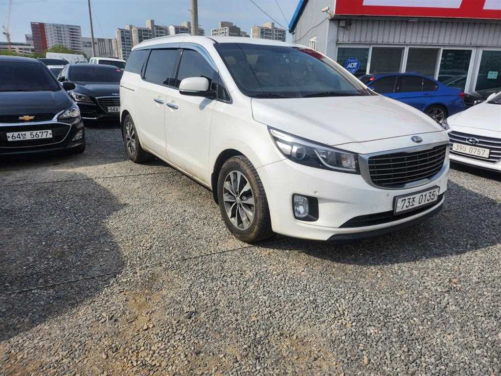 KIA Carnival - Vista 2