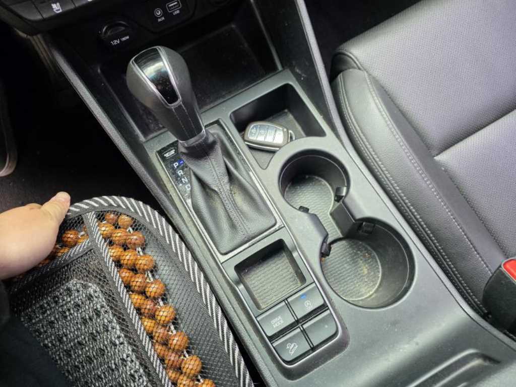 HYUNDAI Tucson - Vista 6