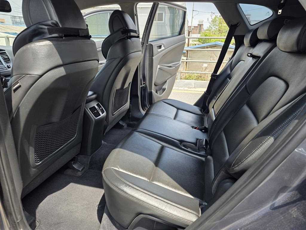 HYUNDAI Tucson - Vista 8