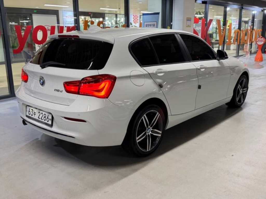 BMW 1 series - Vista 4