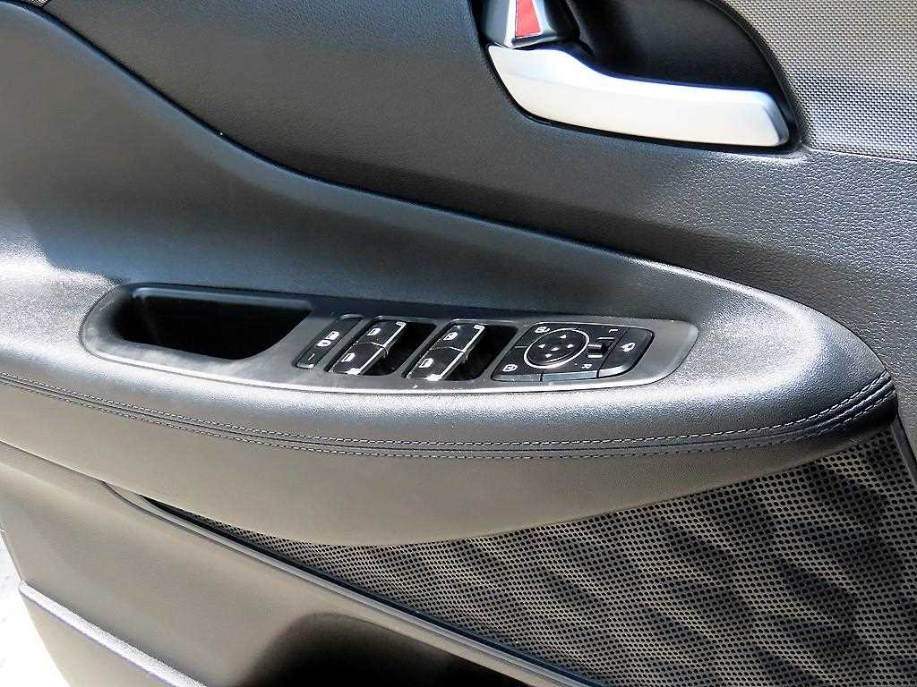 HYUNDAI Santa Fe - Vista 11
