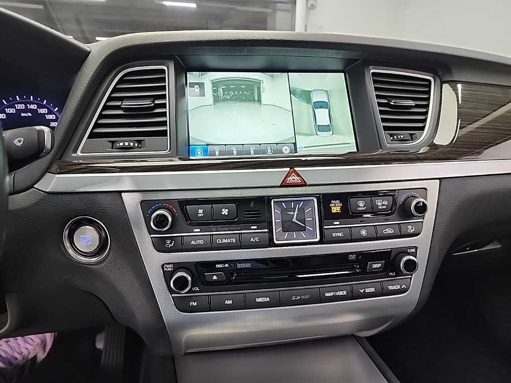Genesis G80 - Vista 10