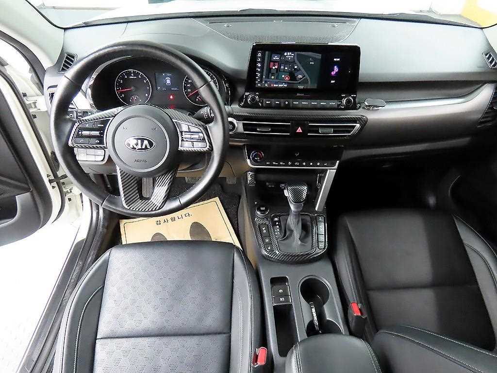 KIA Seltos - Vista 7