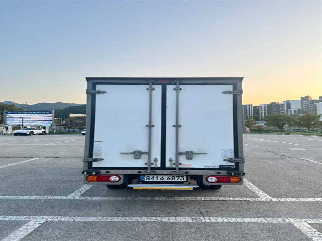 Small Truck Refrigerator Box(High Deck) - Vista 5