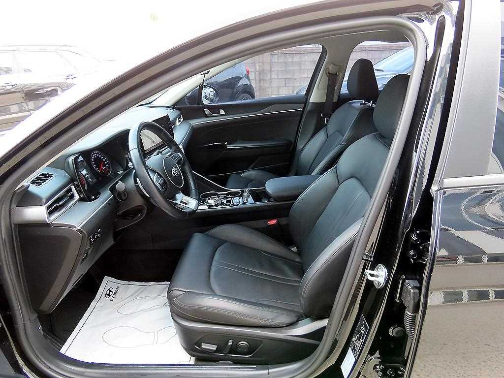 KIA K5 - Vista 5