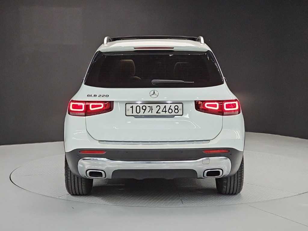 Mercedes Benz GLB Class - Vista 3