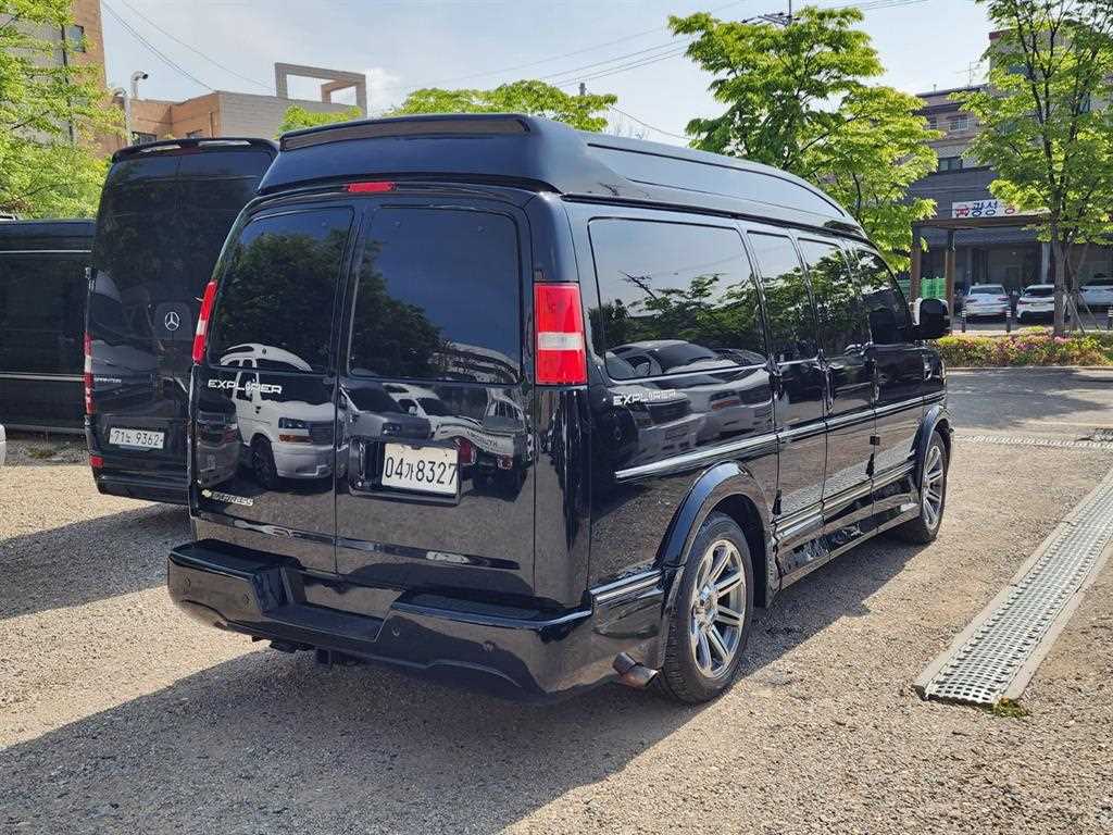 Chevrolet Express van - Vista 4