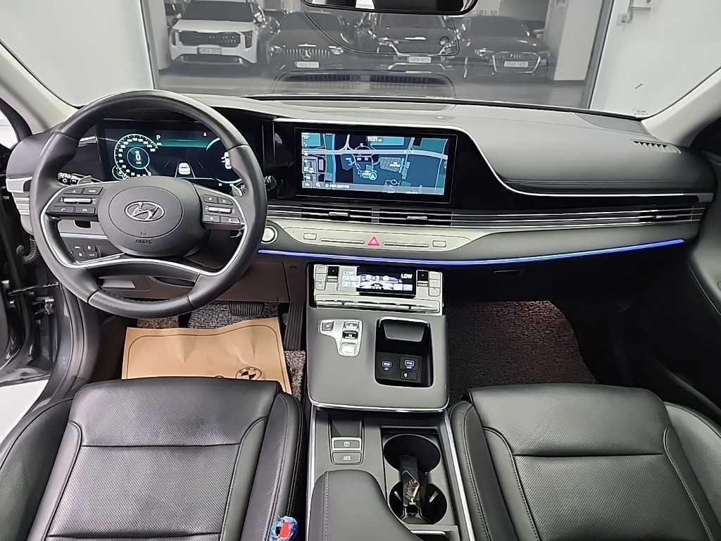 HYUNDAI Grandeur - Vista 7