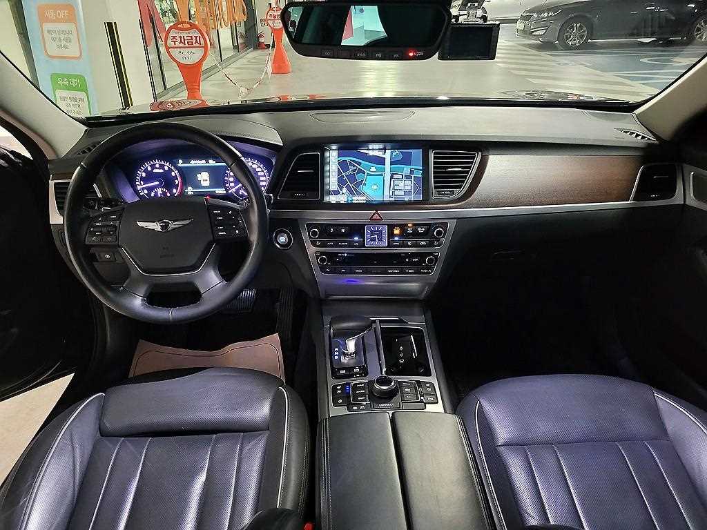 Genesis G80 - Vista 6