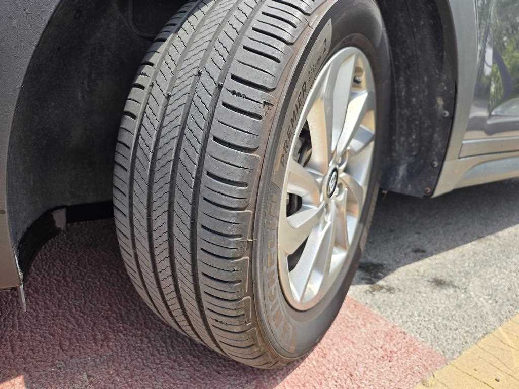 HYUNDAI Tucson 2018 Gris - Importación desde Corea - HF Imports Iquique - Foto 17