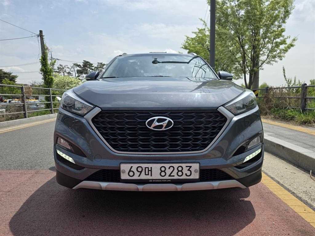 HYUNDAI Tucson 2018 Gris - Importación desde Corea - HF Imports Iquique - Foto 1