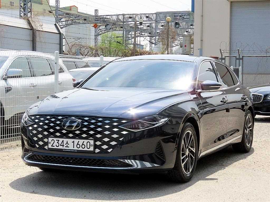 HYUNDAI Grandeur - Vista 2