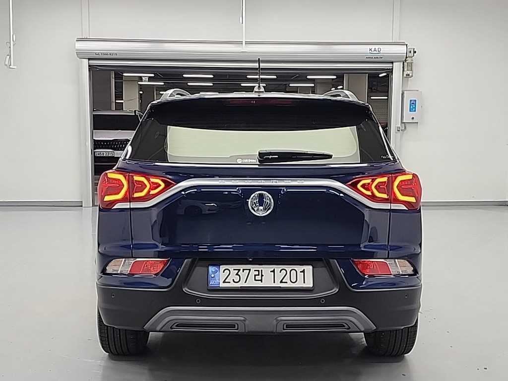 Ssangyong Korando - Vista 3