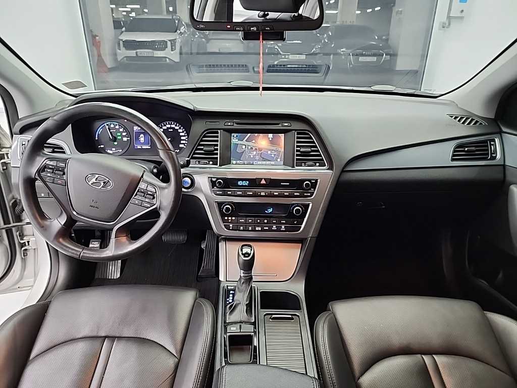 HYUNDAI Sonata - Vista 7
