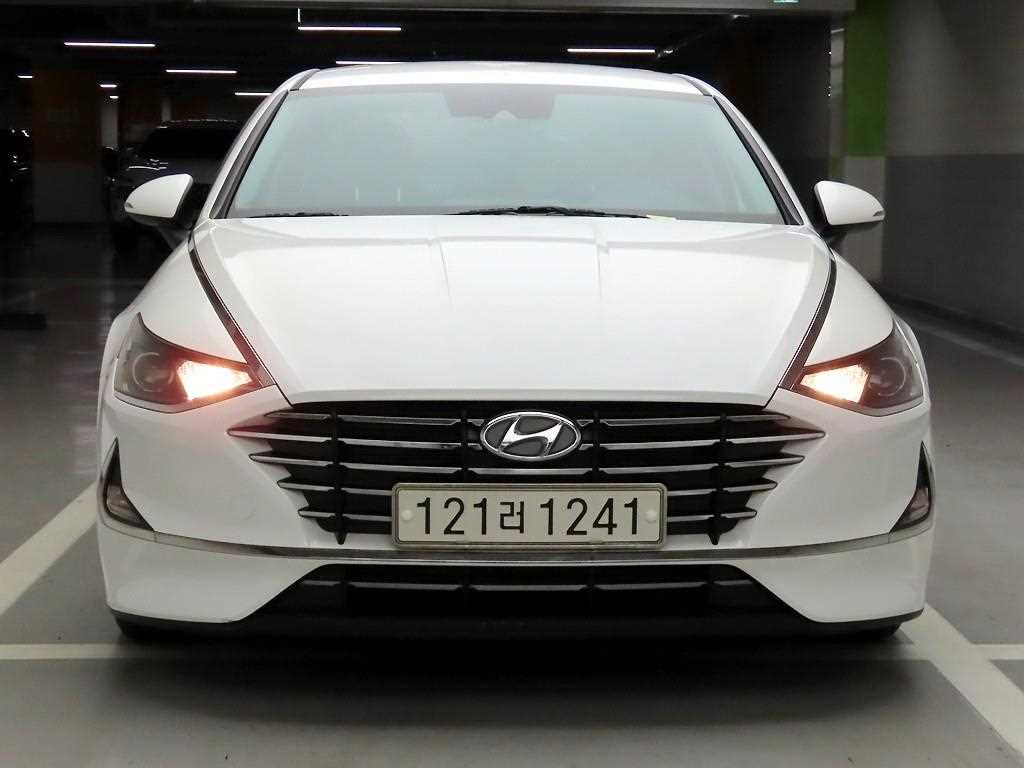 HYUNDAI Sonata - Vista 2