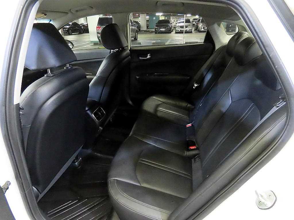 KIA K5 - Vista 7