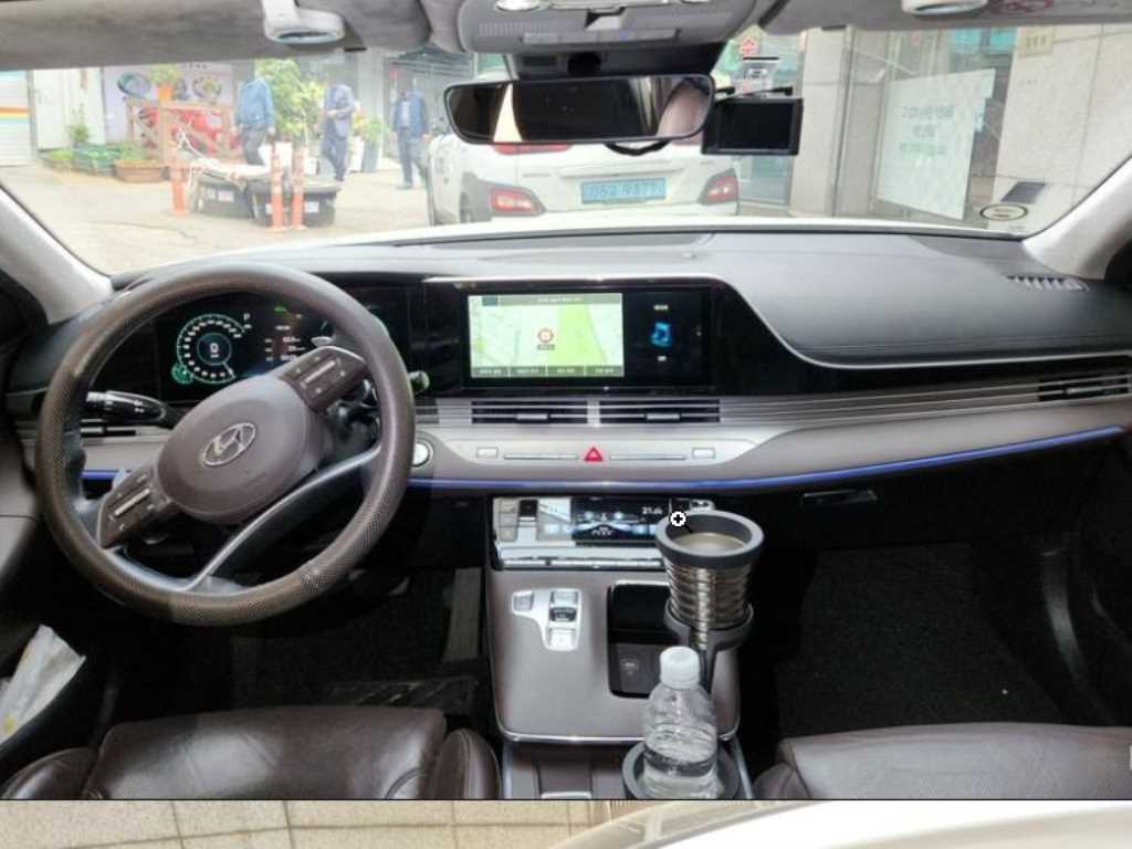 HYUNDAI Grandeur - Vista 8