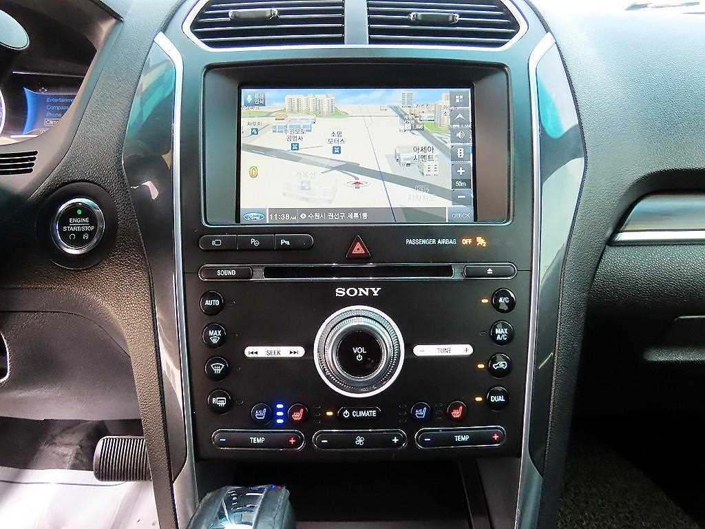 Ford Explorer - Vista 12