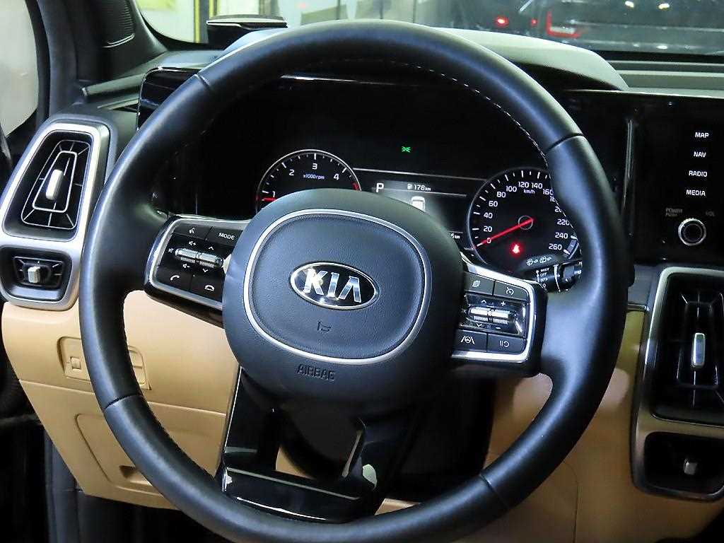 KIA Sorento - Vista 8