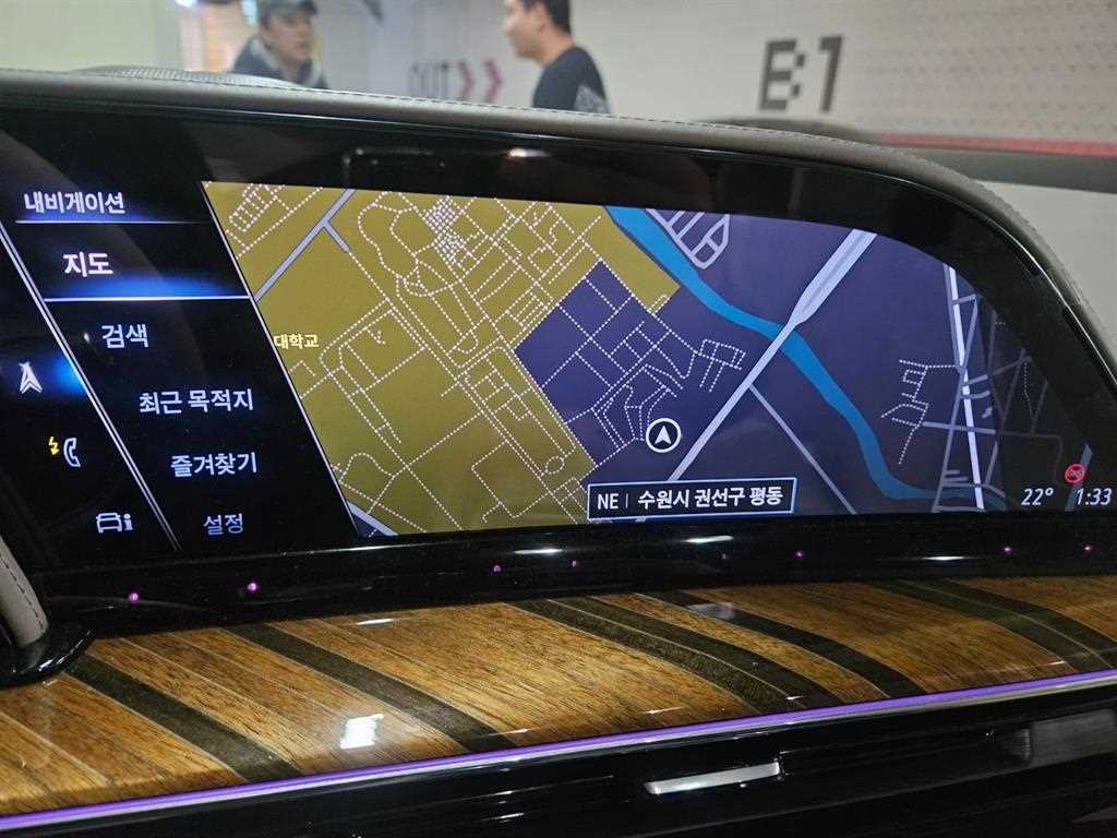 Cadillac Escalade 2022 Negro - Importación desde Corea - HF Imports Iquique - Foto 15