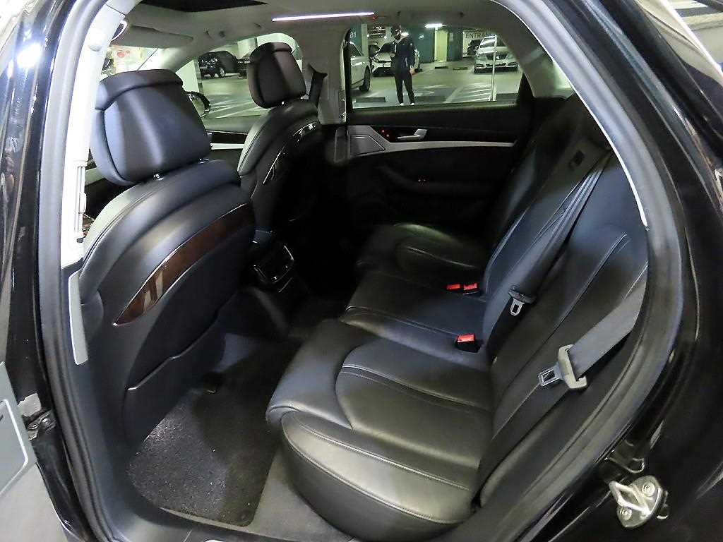 Audi A8 - Vista 7