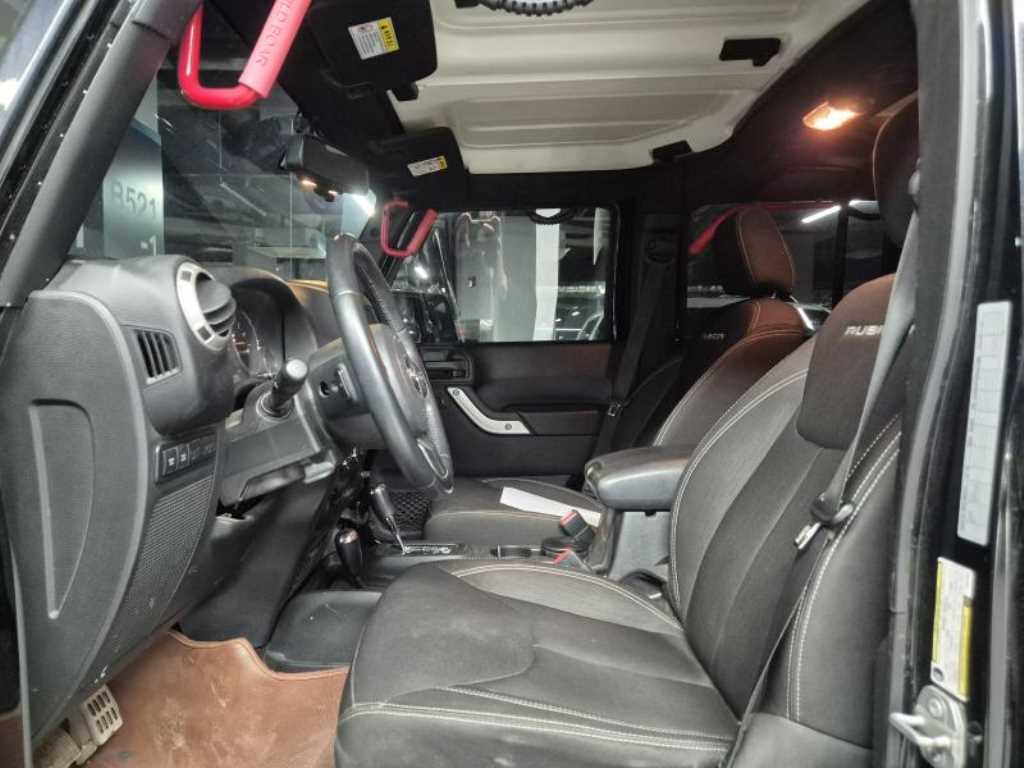 Jeep Wrangler - Vista 5