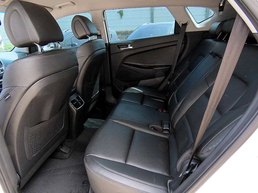 HYUNDAI Tucson - Vista 6