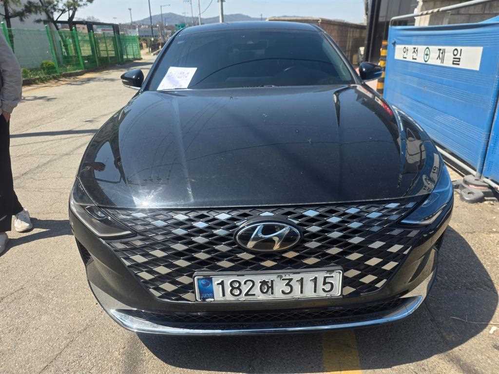 HYUNDAI Grandeur 2021 Negro - Importación desde Corea - HF Imports Iquique - Foto 1