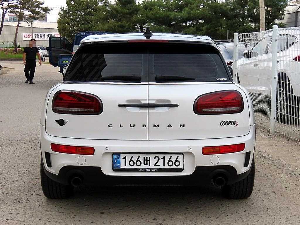 Mini Clubman - Vista 4