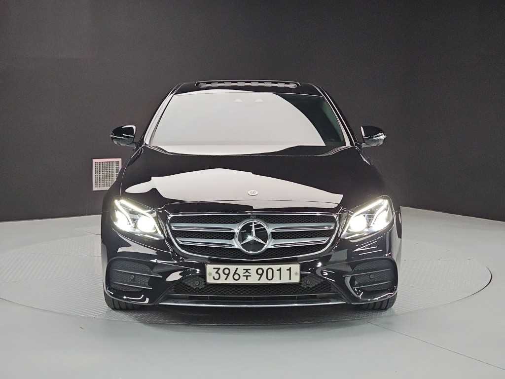Mercedes Benz E class - Vista 2