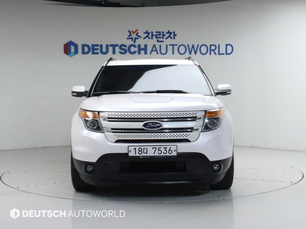 Ford Explorer - Vista 3