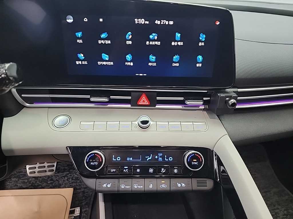 HYUNDAI Avante - Vista 10