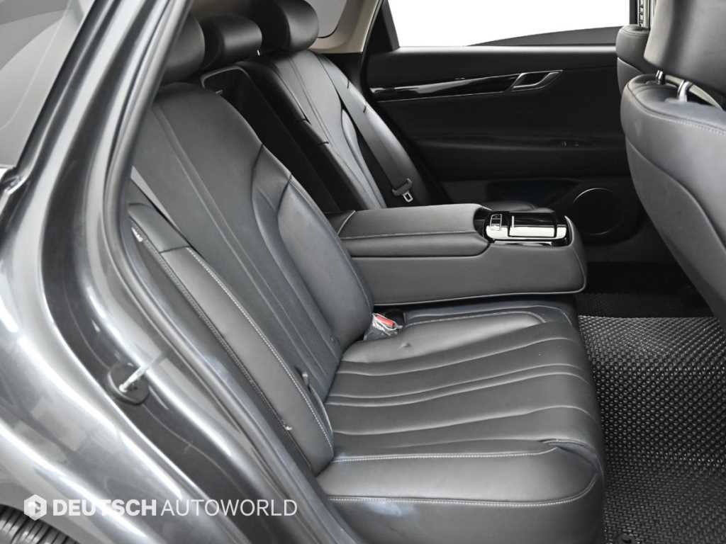 Genesis G80 - Vista 12