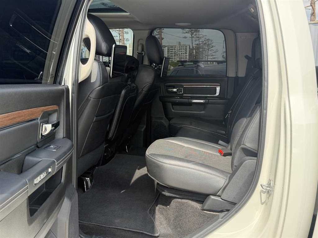 DODGE Rampic Up - Vista 10